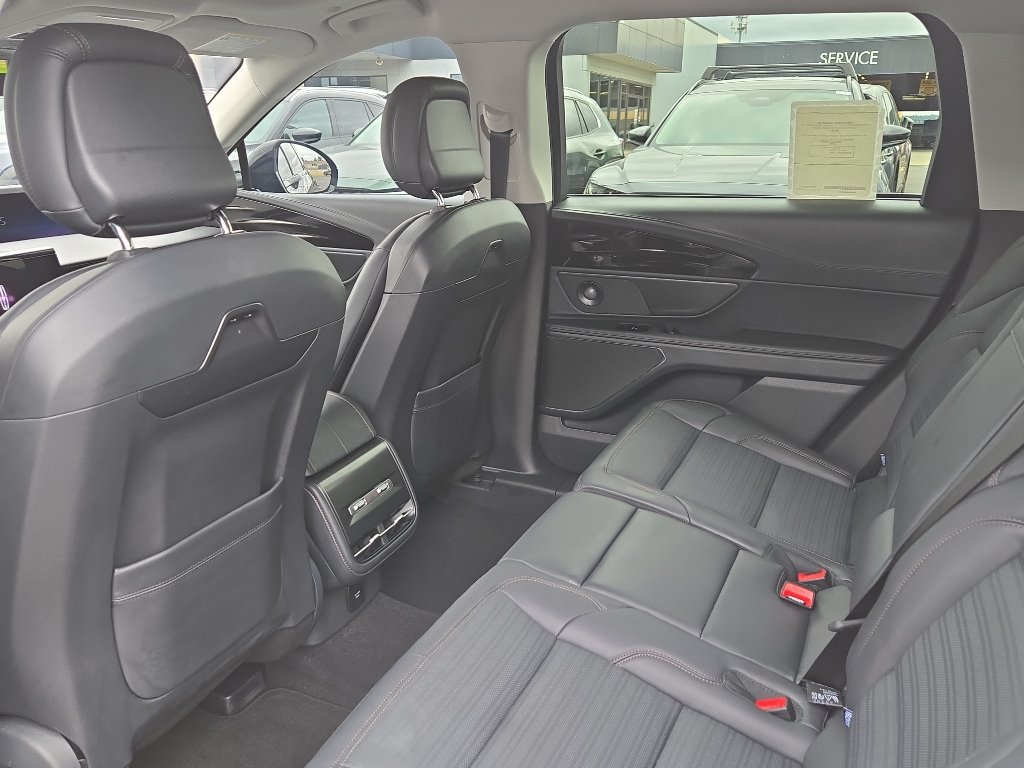 Used 2026 Lincoln Nautilus Reserve AWD/4WD image 14