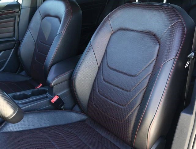Used 2023 Volkswagen Jetta GLI Autobahn FWD image 14