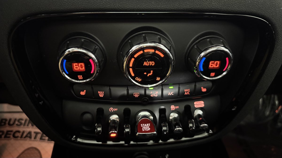 Used 2019 MINI Cooper Clubman S w/ Premium Package FWD image 24