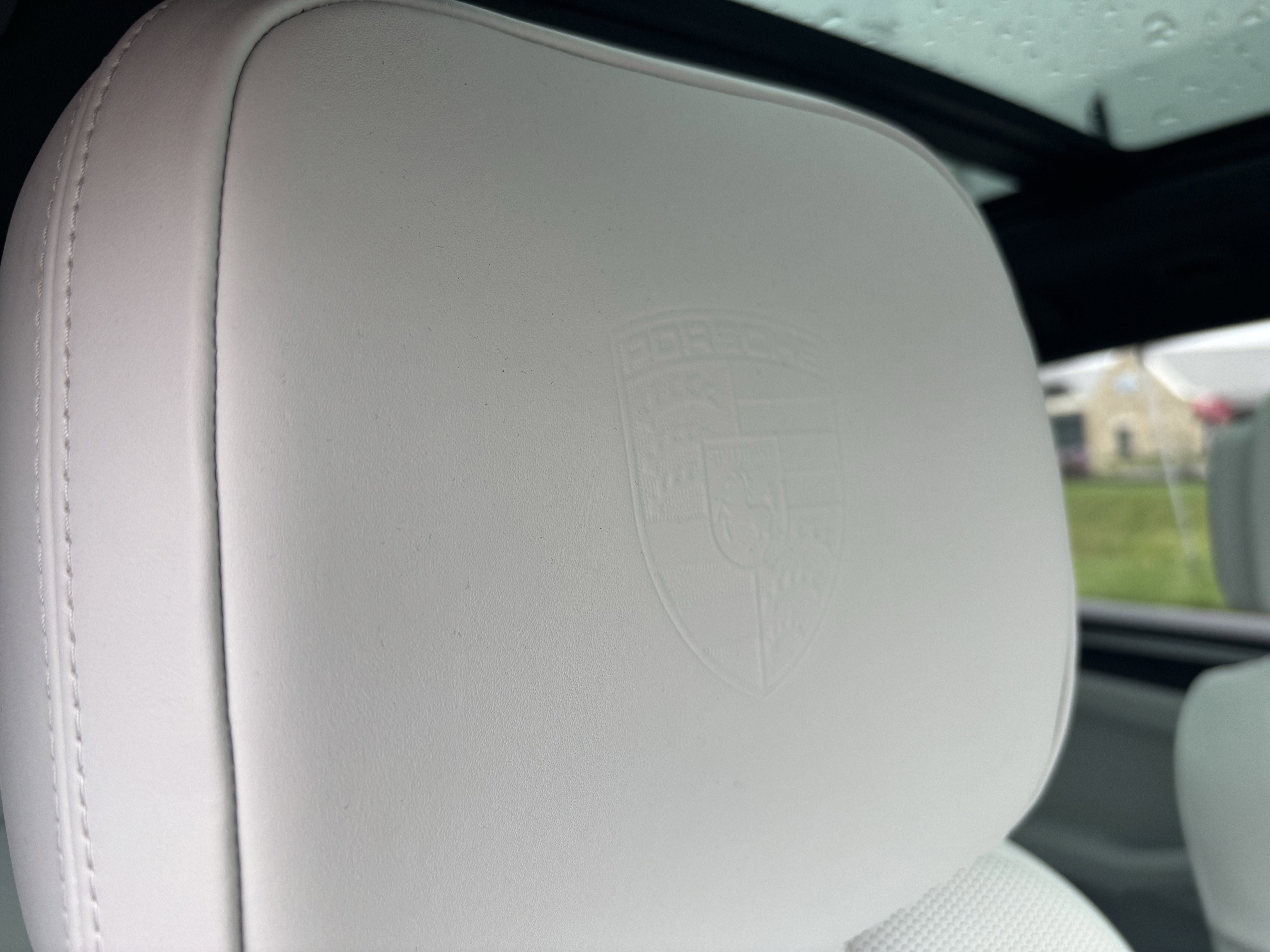 Used 2024 Porsche Macan Turbo AWD/4WD image 27