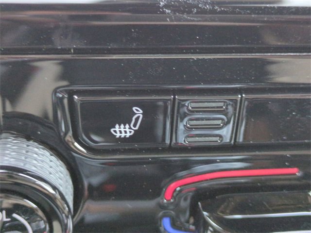 New 2025 Jeep Grand Cherokee Limited w/ Trailer Tow Package image 23