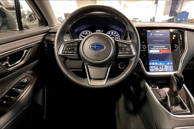 Used 2025 Subaru Outback Premium AWD/4WD image 5