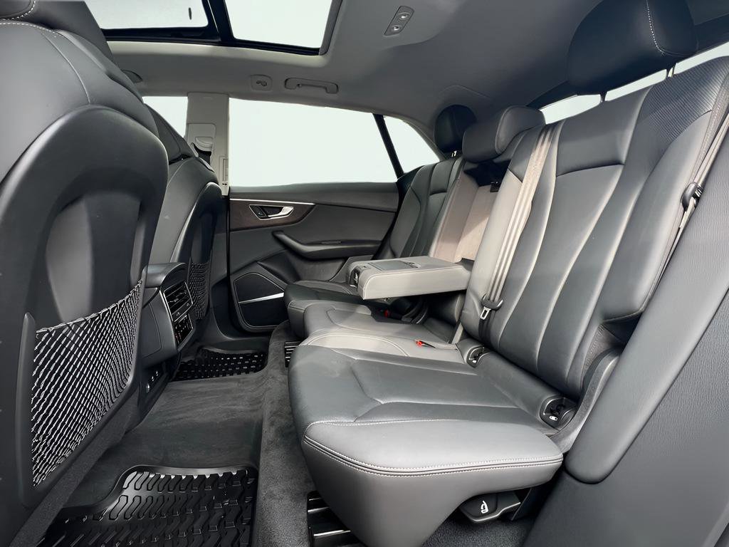 Used 2020 Audi Q8 Premium Plus w/ Premium Plus Package image 21