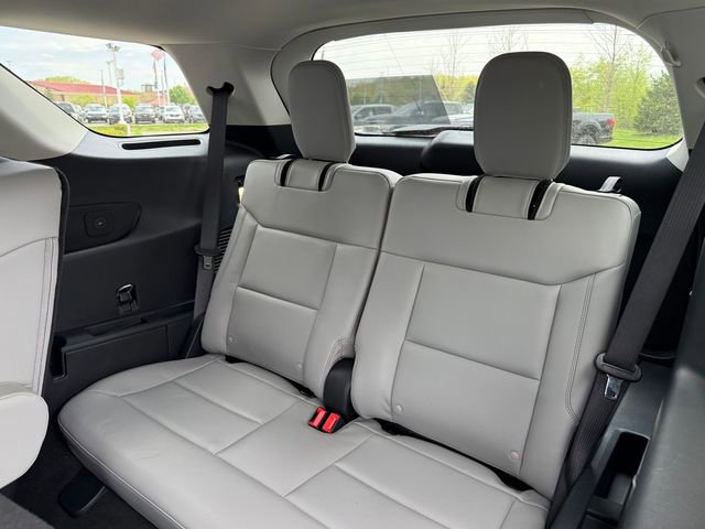 New 2026 Ford Explorer Active w/ Active Comfort Package AWD/4WD image 16