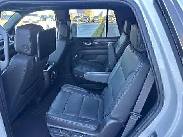 Used 2021 GMC Yukon Denali w/ Denali Ultimate Package AWD/4WD image 10