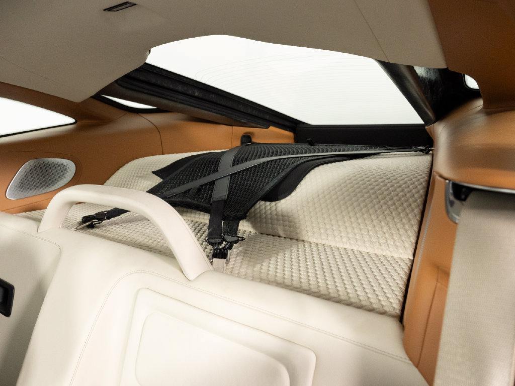 Used 2020 McLaren GT RWD image 36