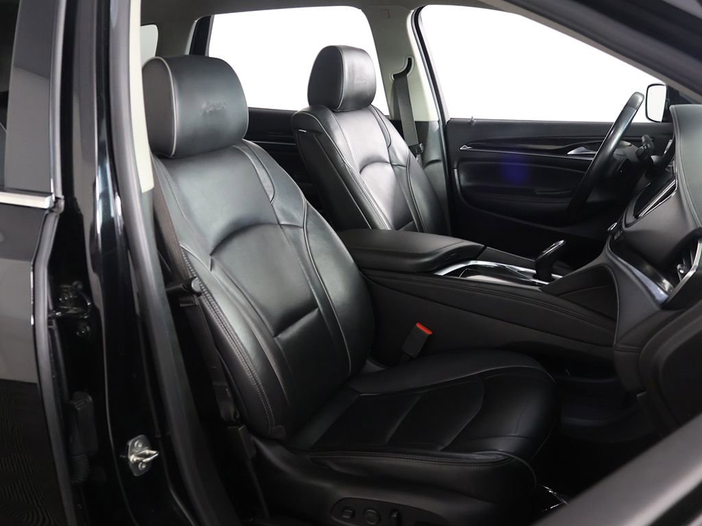 Used 2021 Buick Enclave Avenir w/ Avenir Technology Package image 34