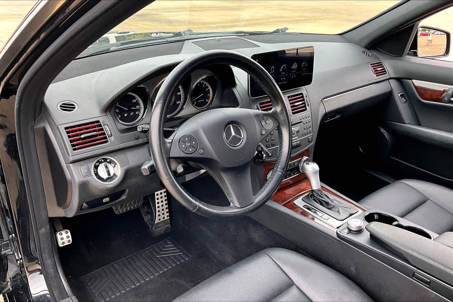 Used 2011 Mercedes-Benz C 350 Sport image 16
