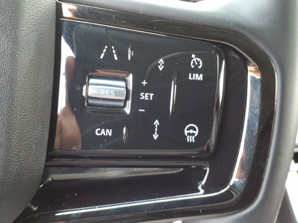 Used 2024 Land Rover Range Rover Evoque S AWD/4WD image 20