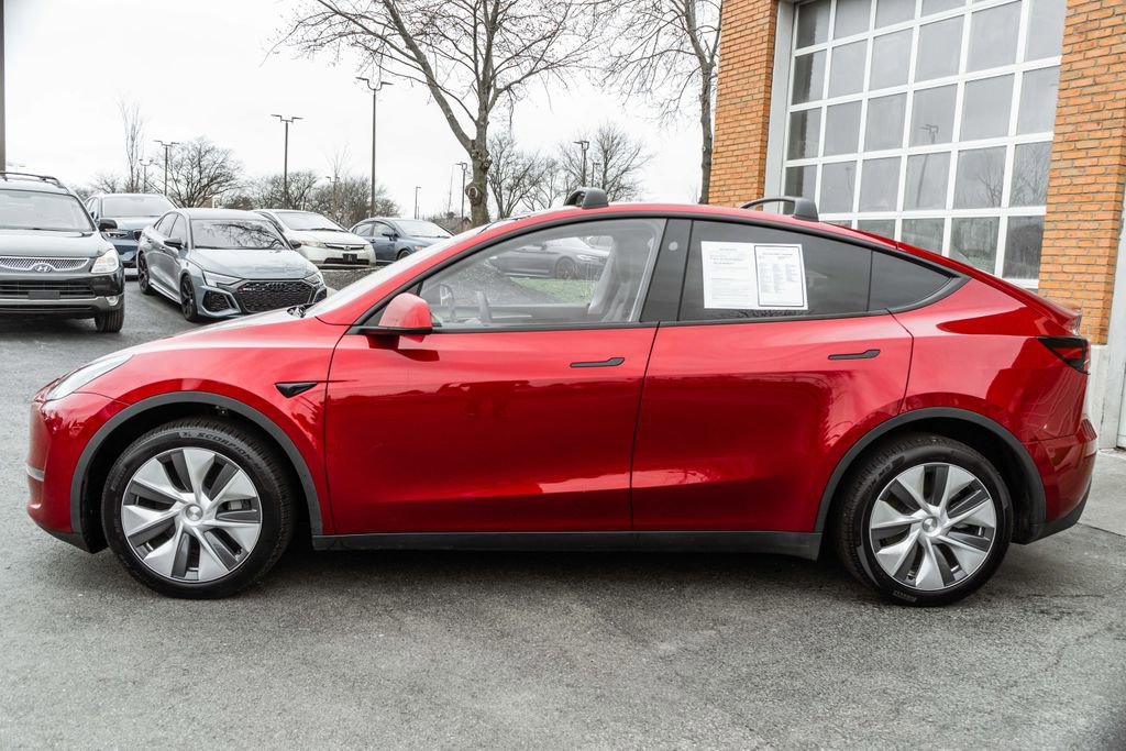 Used 2024 Tesla Model Y Long Range image 40