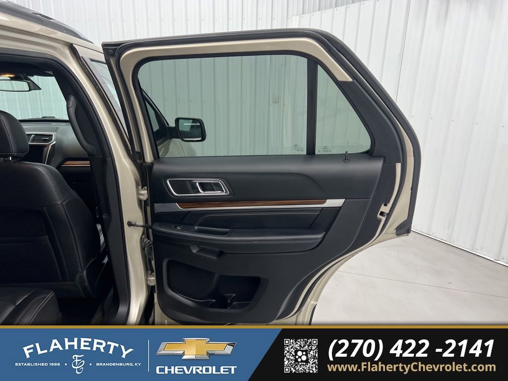 Used 2017 Ford Explorer Limited w/ Equipment Group 301A image 12