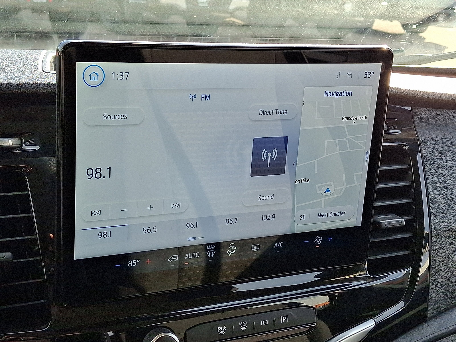 Certified 2023 Ford Transit 350 XLT image 21