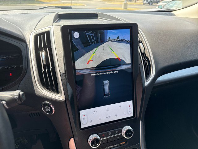 Used 2024 Ford Edge SEL image 18