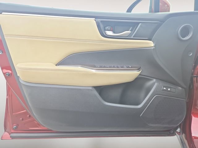 Used 2018 Honda Clarity Plug-In Hybrid image 16