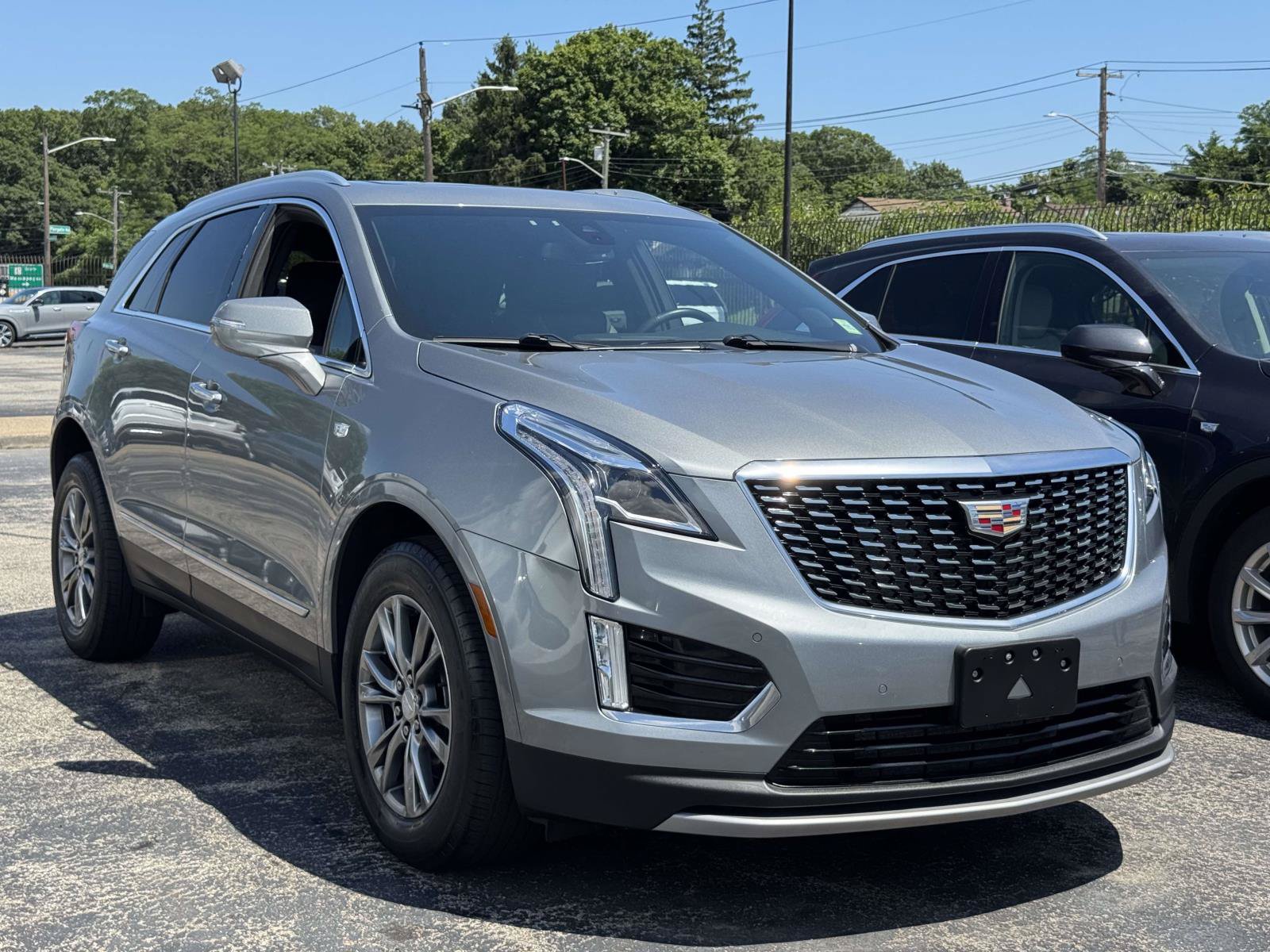 Certified 2023 Cadillac XT5 Premium Luxury AWD/4WD image 4
