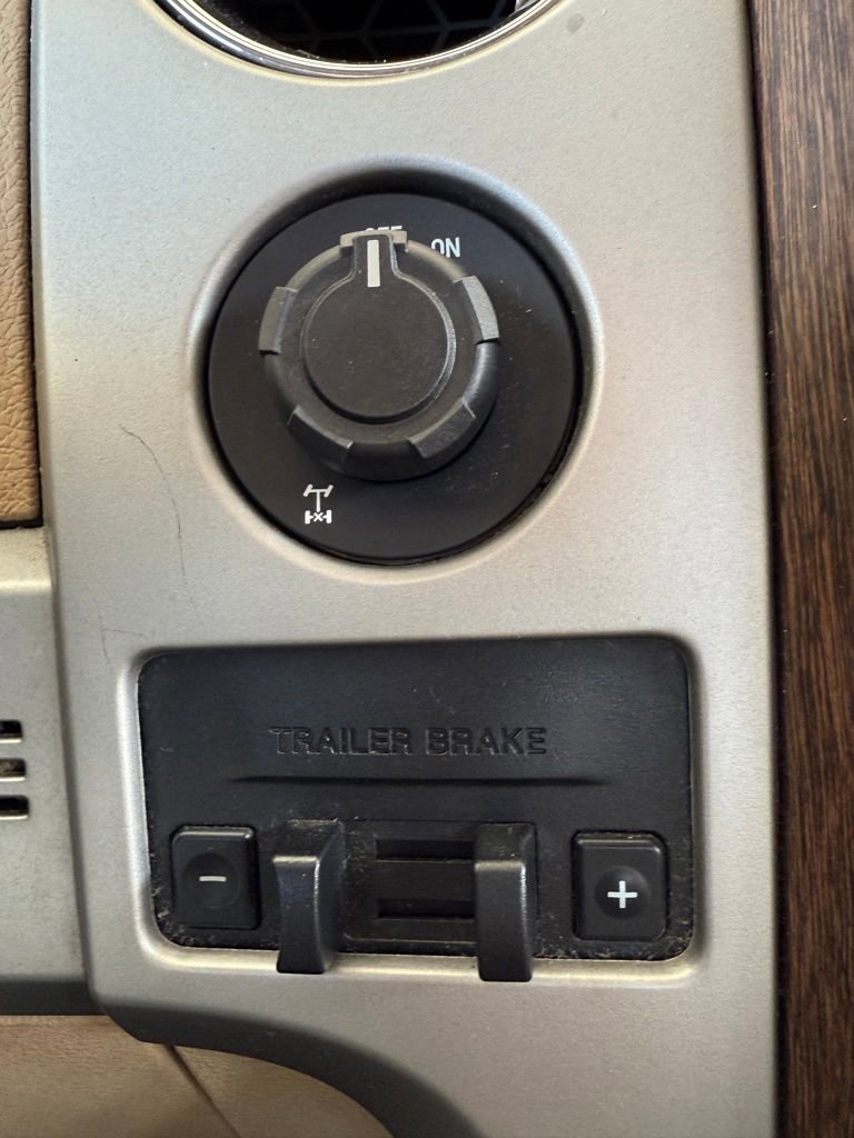 Used 2013 Ford F150 Lariat w/ Luxury Equipment Group image 33