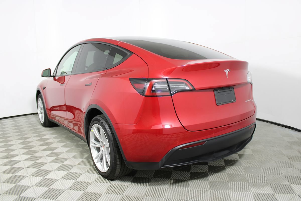Used 2022 Tesla Model Y Long Range AWD/4WD image 13