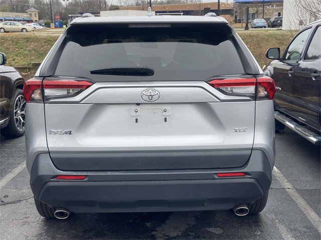 Used 2024 Toyota RAV4 XLE image 3