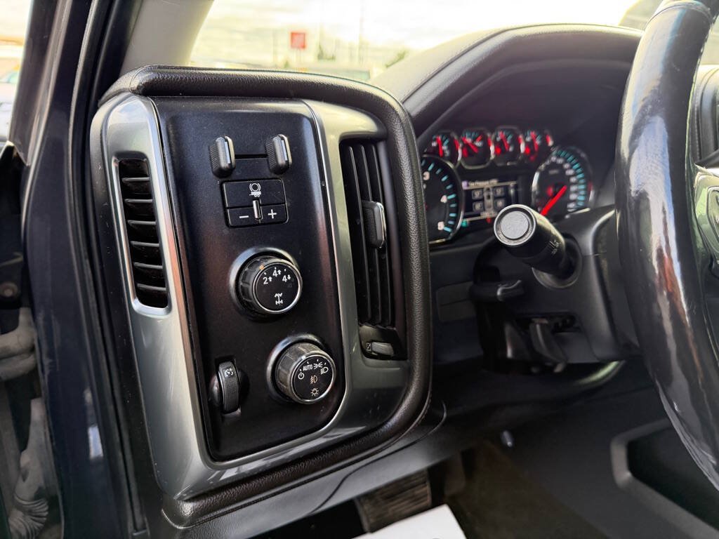 Used 2016 Chevrolet Silverado 2500 LTZ w/ LTZ Plus Package AWD/4WD image 17