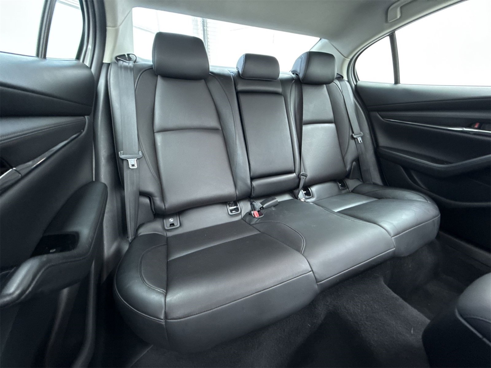 Used 2021 MAZDA MAZDA3 2.5 Turbo Sedan w/Premium Plus image 44