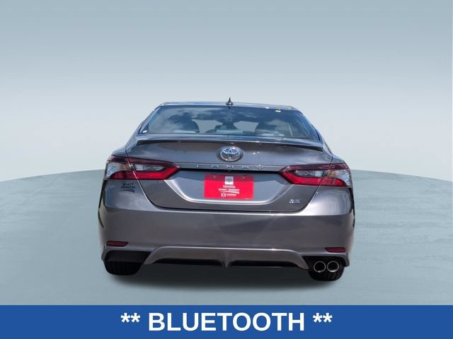 Used 2024 Toyota Camry SE FWD image 4