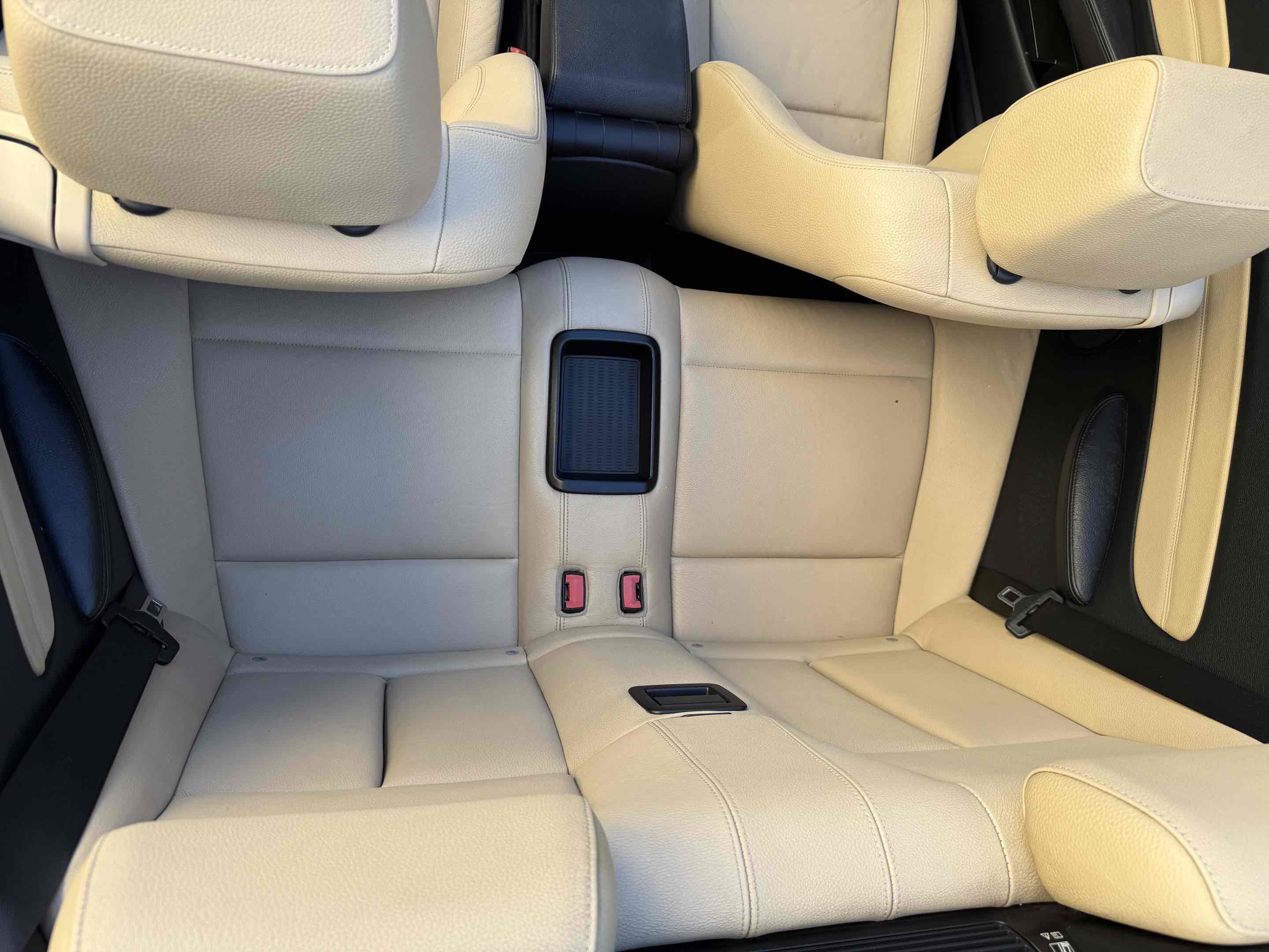 Used 2012 BMW 135i Convertible image 33