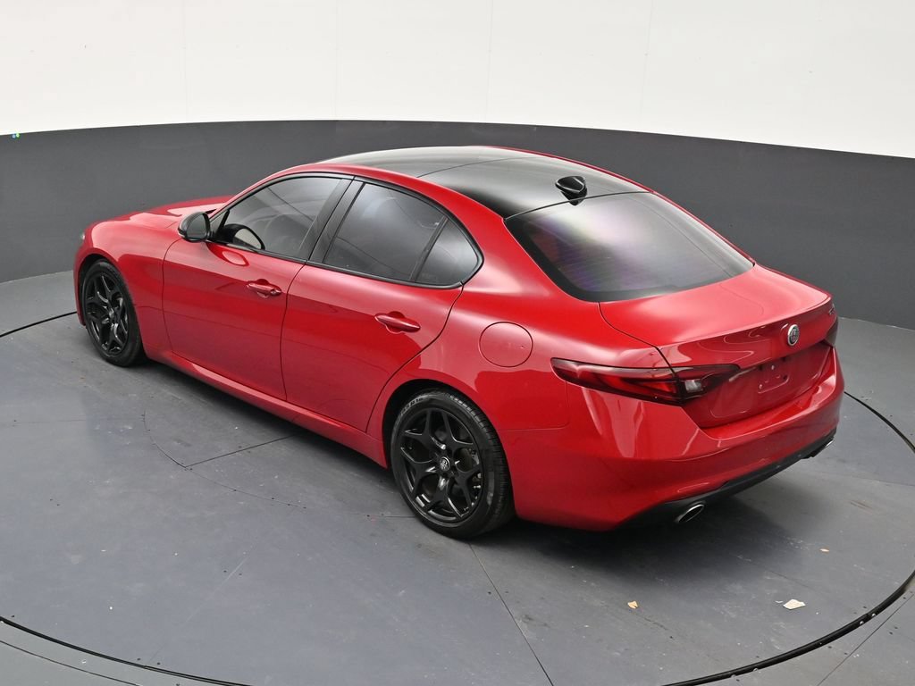 Used 2021 Alfa Romeo Giulia Sprint w/ Nero Edizione RWD image 14