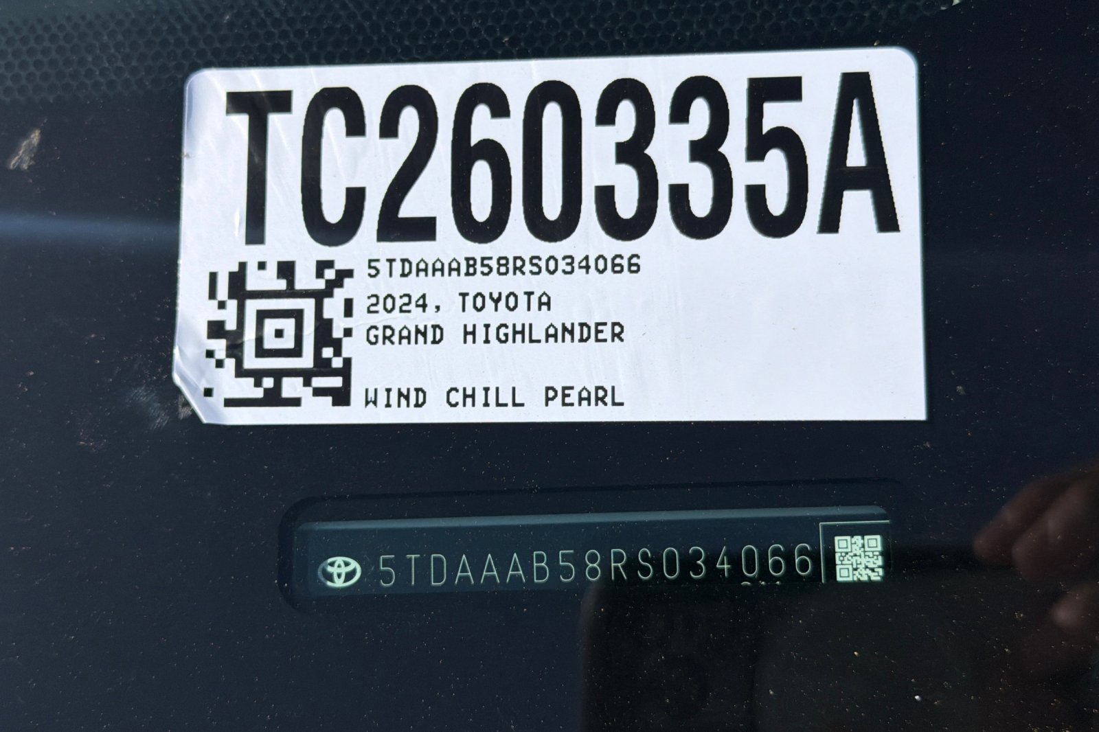 Certified 2024 Toyota Grand Highlander Limited image 3