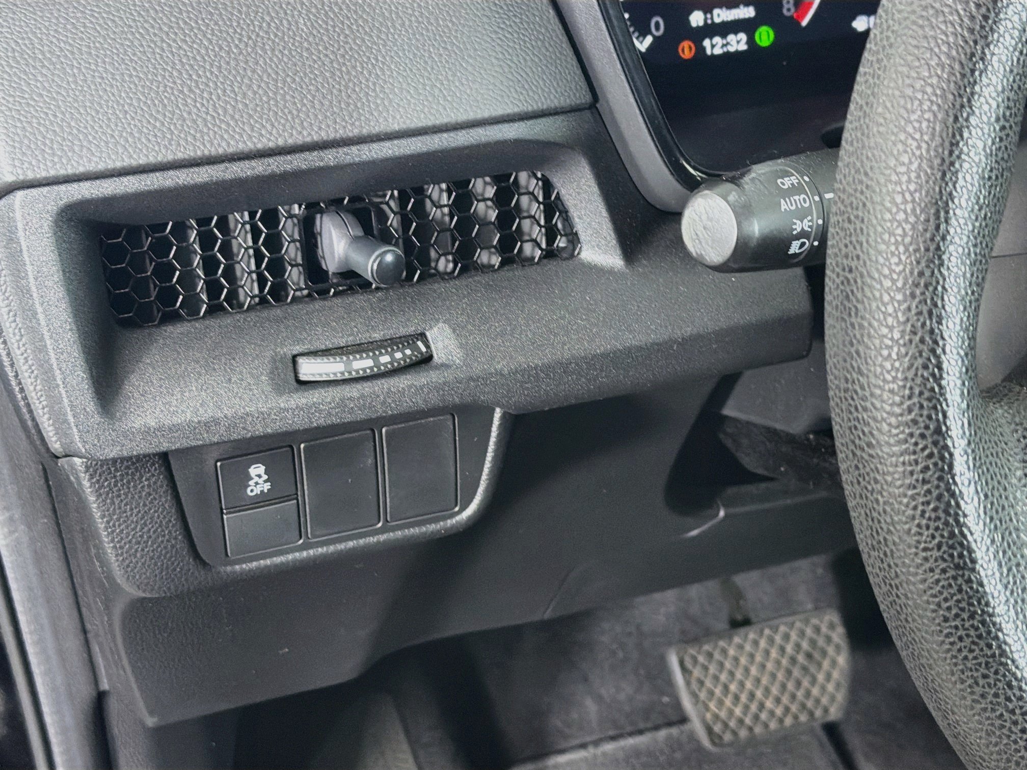 Used 2024 Honda CR-V LX image 16