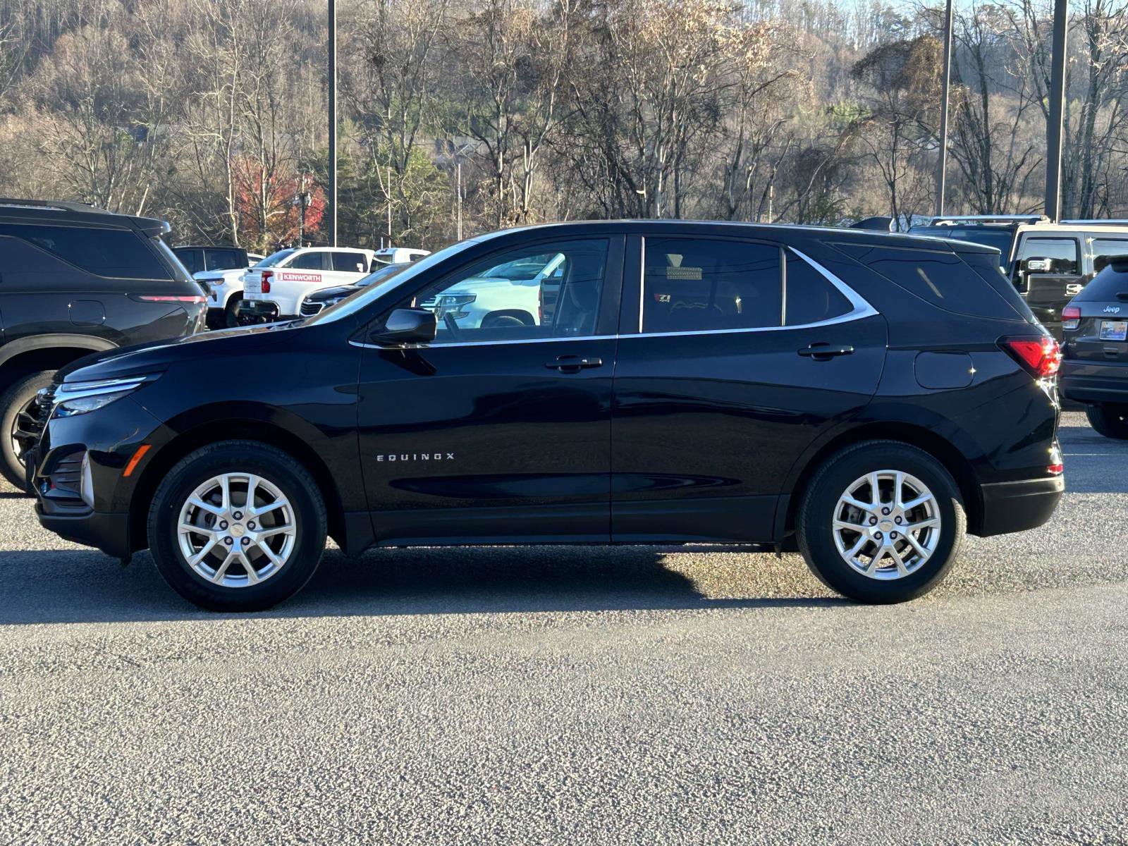 Used 2024 Chevrolet Equinox LT image 6