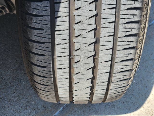 Used 2025 Jeep Wagoneer L Series II AWD/4WD image 18