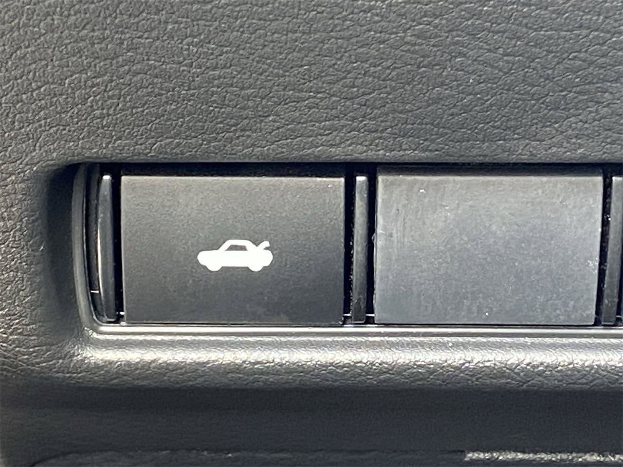 New 2026 Nissan Sentra SV w/ Floor Mat Package FWD image 24