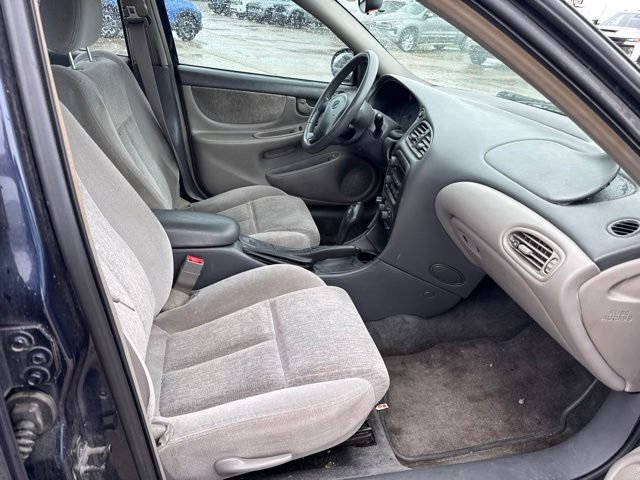 Used 2001 Oldsmobile Alero GL w/ Sun & Sound Pkg FWD image 7