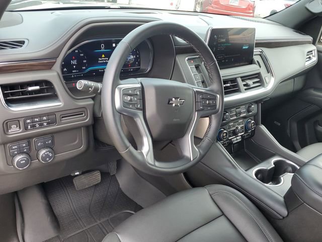 Used 2023 Chevrolet Tahoe Z71 w/ Luxury Package AWD/4WD image 10