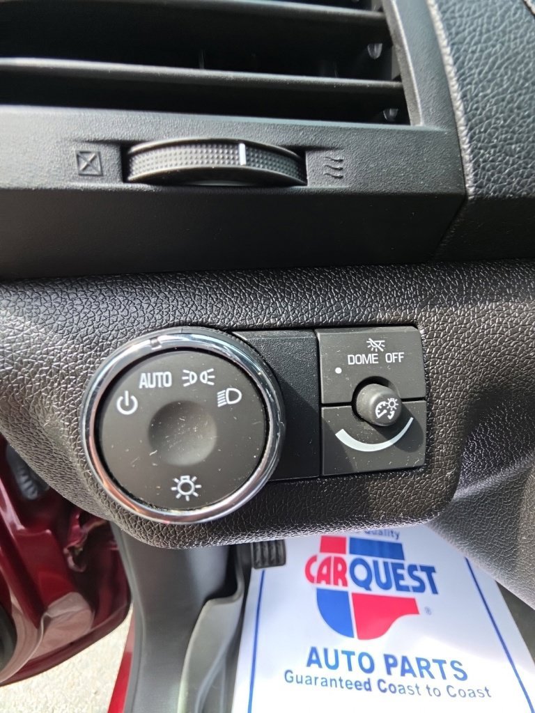 Used 2011 Chevrolet Traverse LT w/ Personal Connectivity Package AWD/4WD image 12