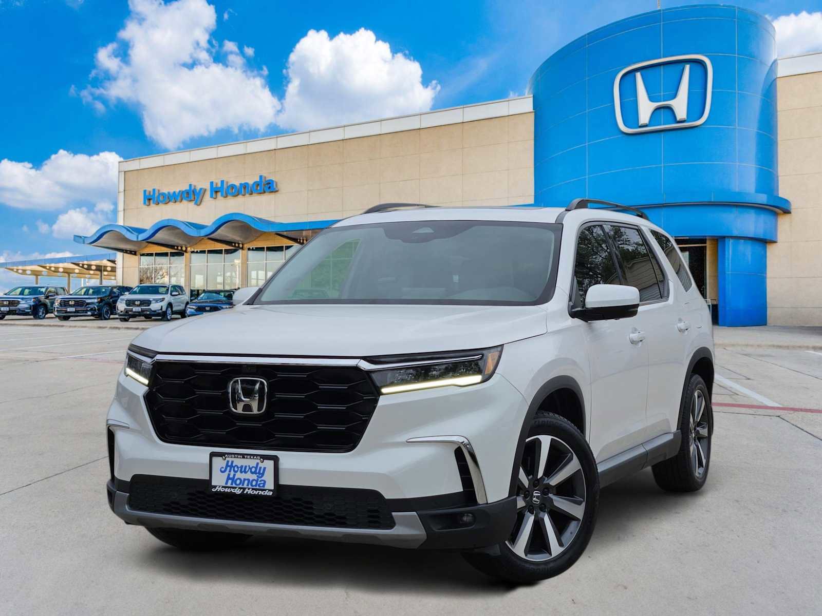 Used 2023 Honda Pilot Elite image 1