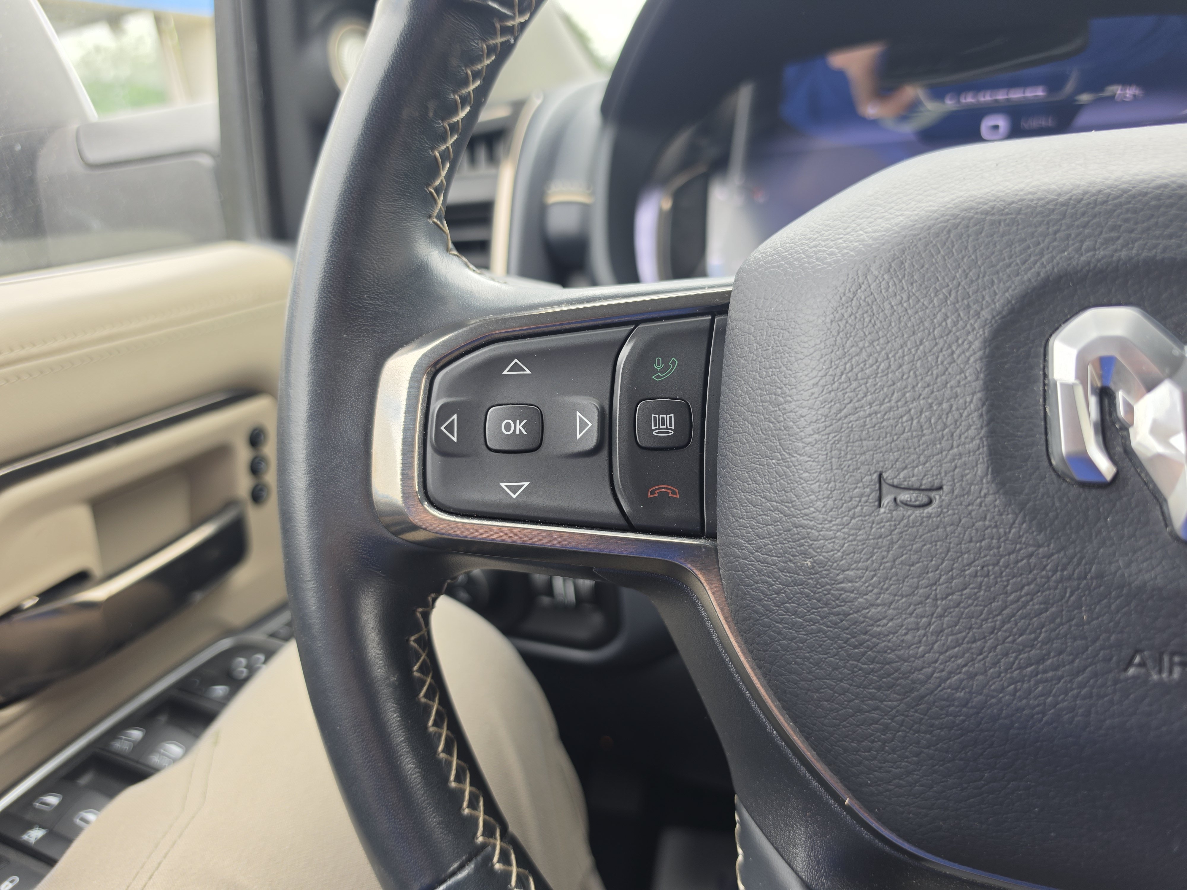 Used 2023 RAM 2500 Limited AWD/4WD image 23