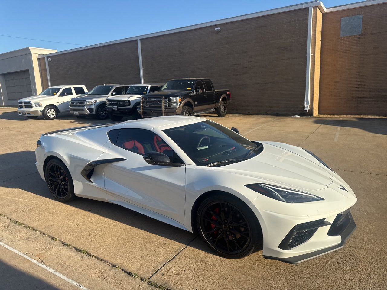 Used 2025 Chevrolet Corvette Stingray Preferred Cpe w/ Stealth Interior Trim Package image 3