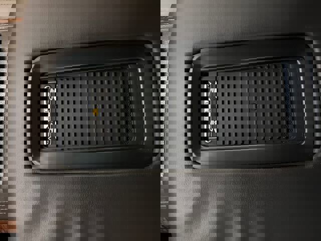 Used 2015 Chevrolet Suburban LTZ image 36