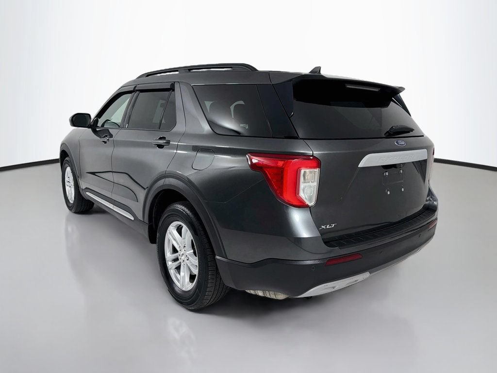 Used 2020 Ford Explorer XLT w/ Equipment Group 202A AWD/4WD image 5