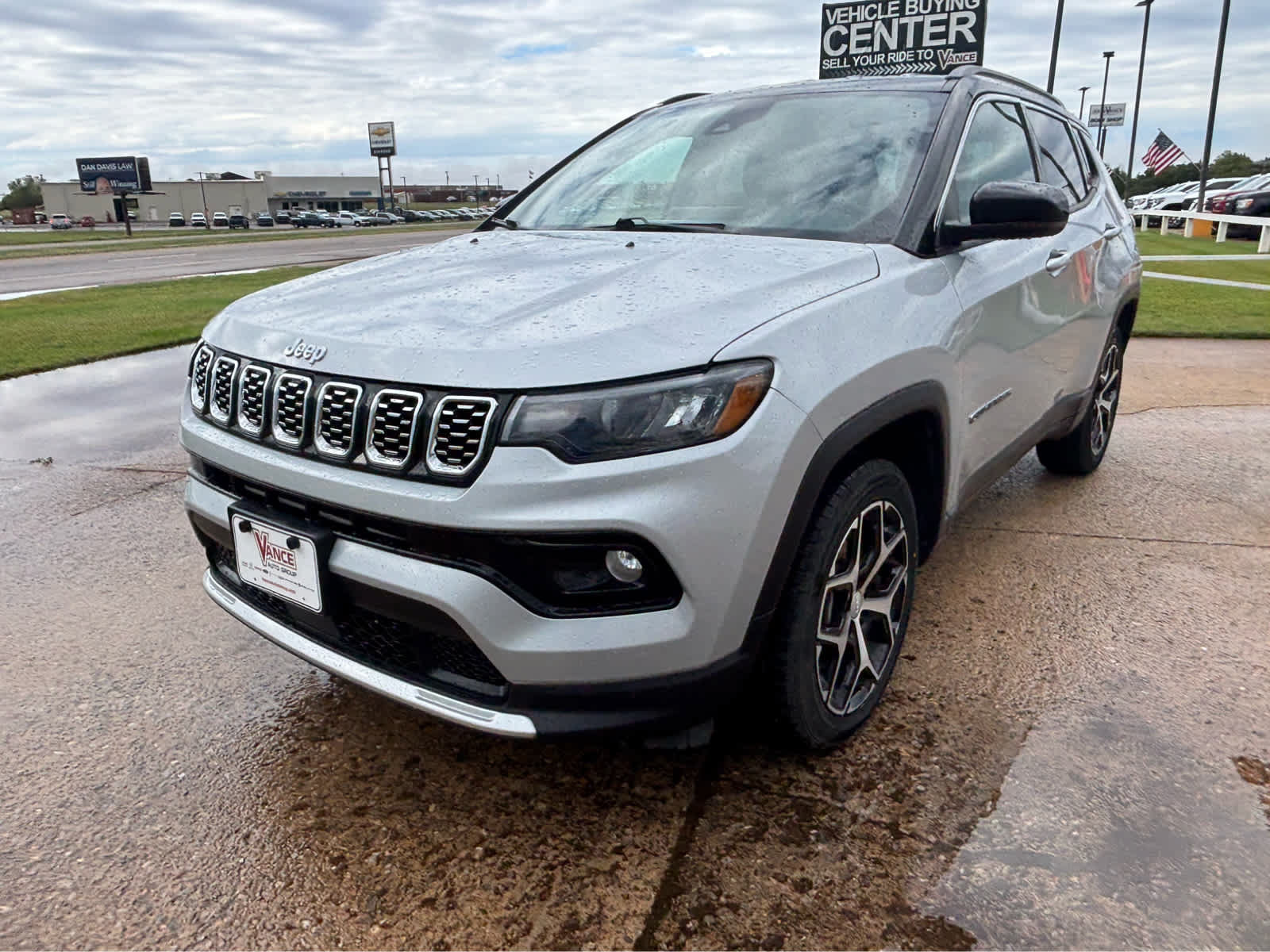 Used 2024 Jeep Compass Limited AWD/4WD image 3