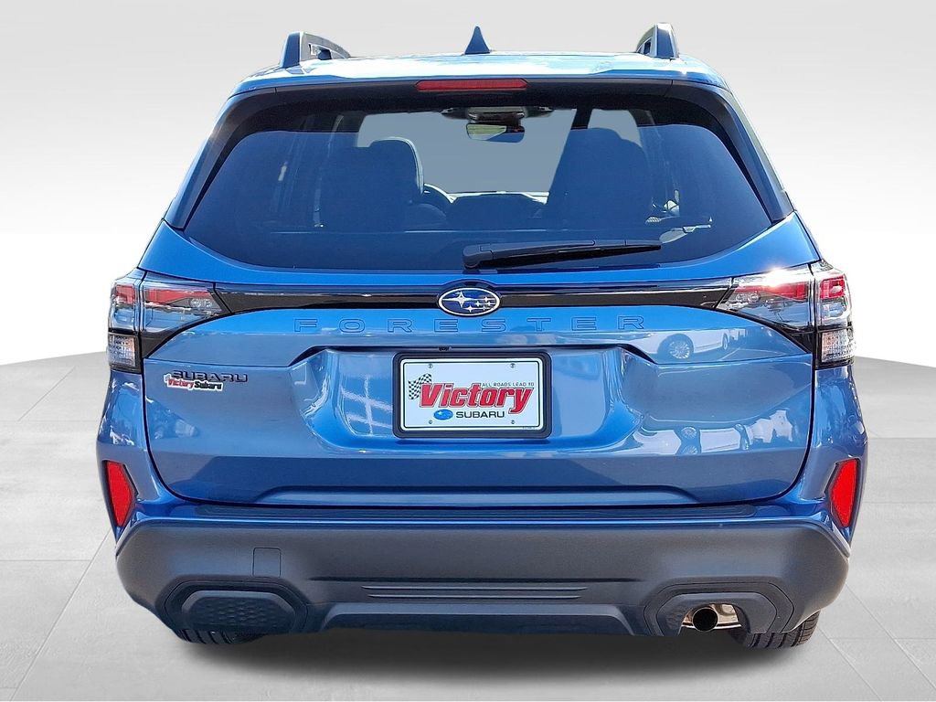 Used 2025 Subaru Forester Premium image 5