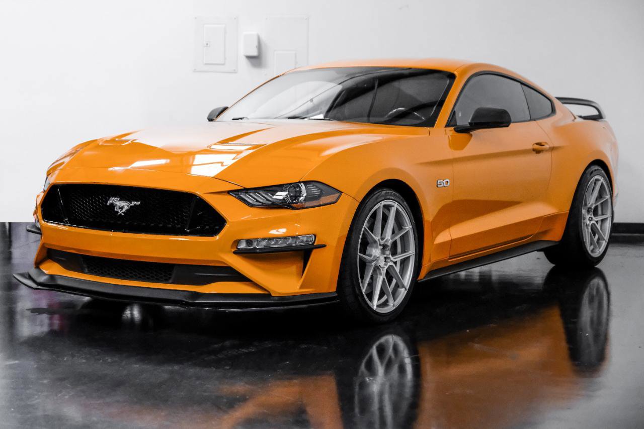 Used 2018 Ford Mustang GT w/ GT Performance Package RWD image 6