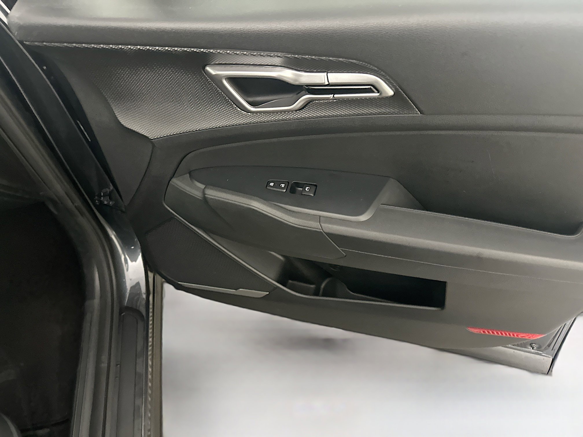 Used 2025 Kia Sportage LX image 30