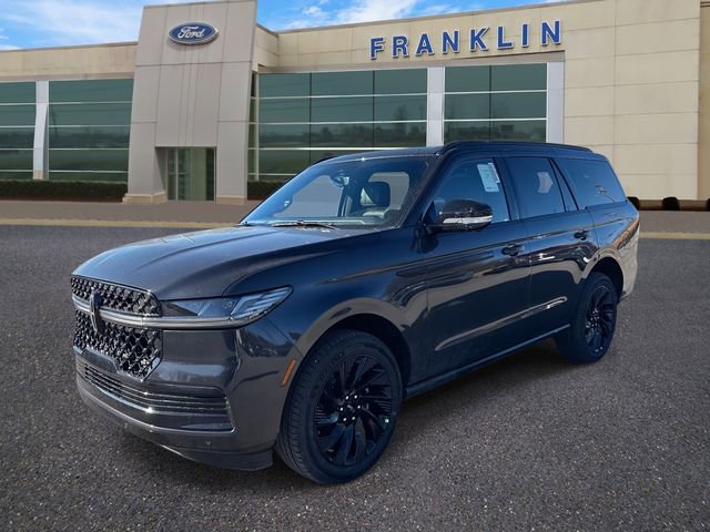 New 2025 Lincoln Navigator Reserve w/ Jet Appearance Package AWD/4WD image 3