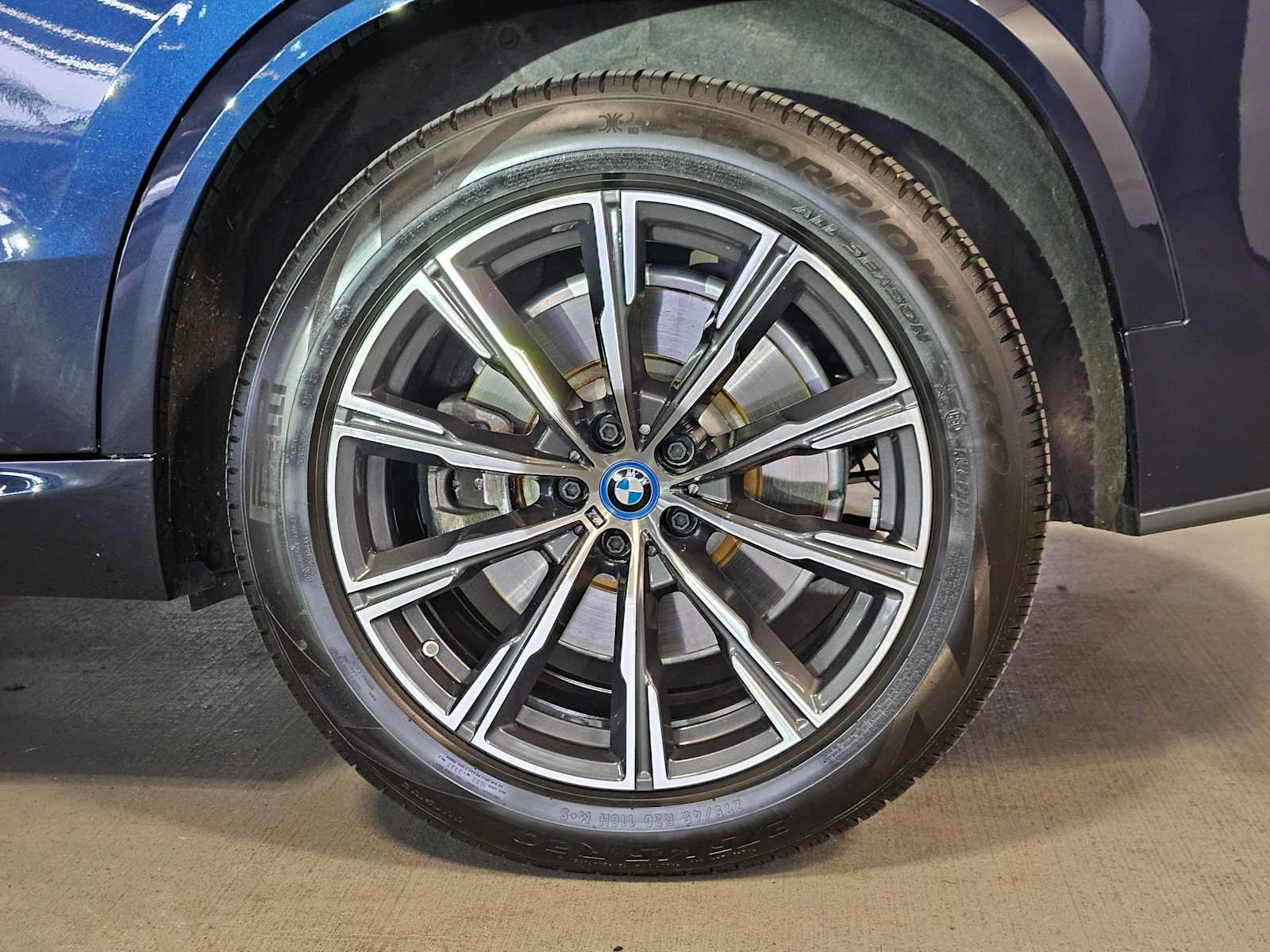 Used 2024 BMW X5 xDrive50e w/ M Sport Package AWD/4WD image 8