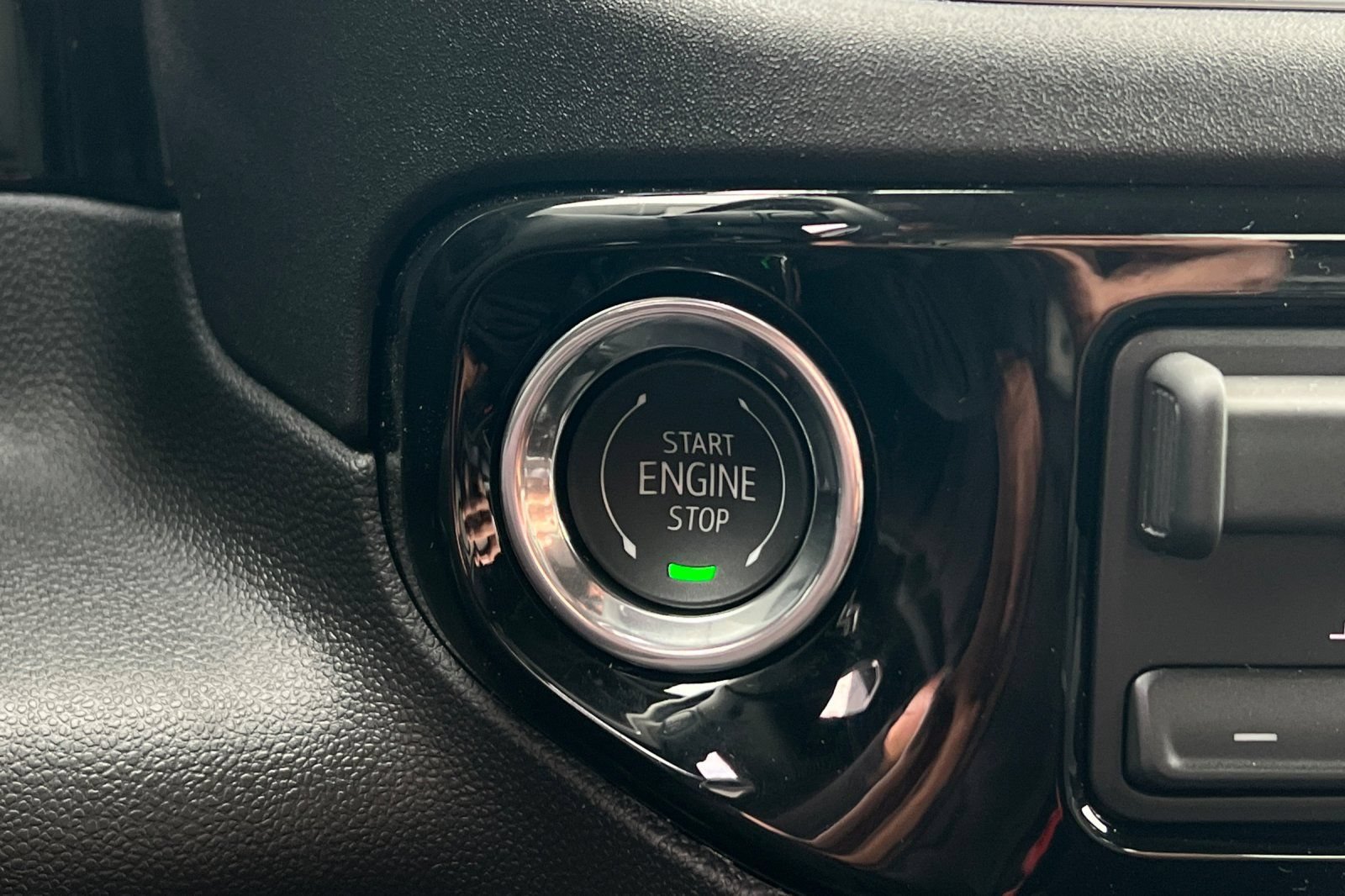 New 2026 GMC Sierra 3500 SLE AWD/4WD image 24