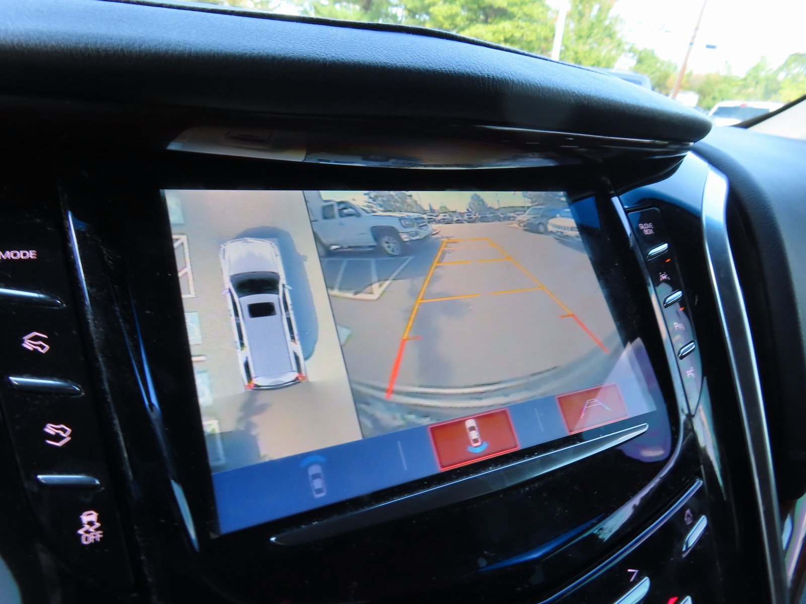 Used 2020 Cadillac Escalade ESV Premium Luxury image 20