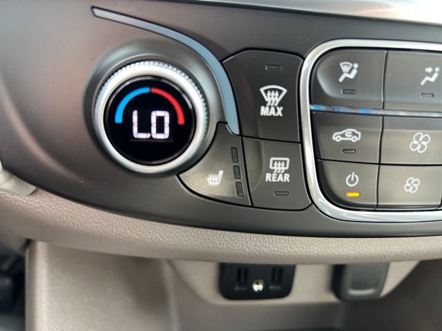 Used 2018 Chevrolet Traverse LT image 37