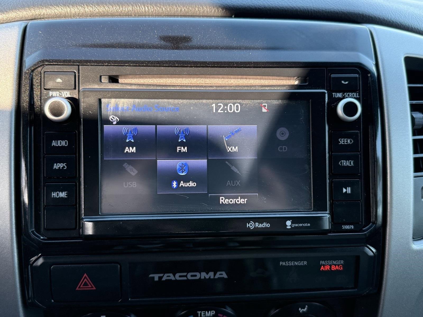 Used 2015 Toyota Tacoma 4x4 Access Cab image 34